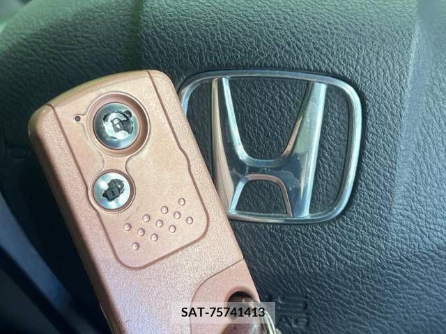 Honda FIT 2013-02 396545-4