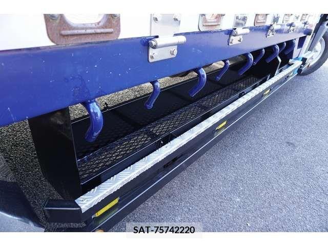 Hino RANGER 2015-03 205276-19