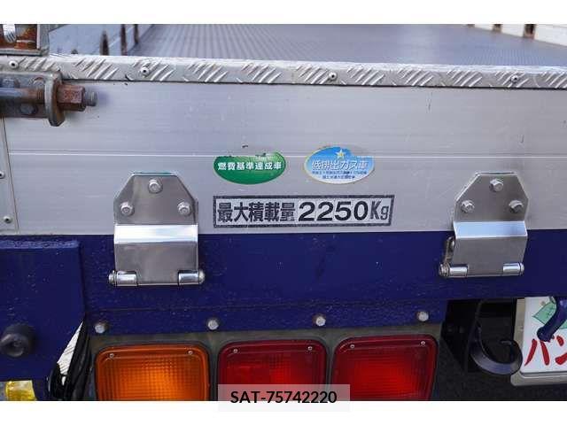 Hino RANGER 2015-03 205276-18