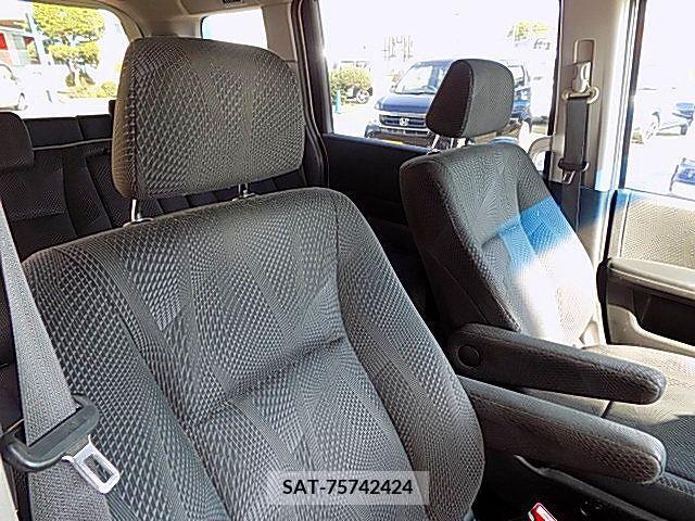 Honda e 2011-10 251953-9