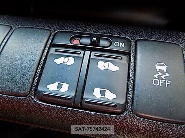 Honda e 2011-10 251953-10