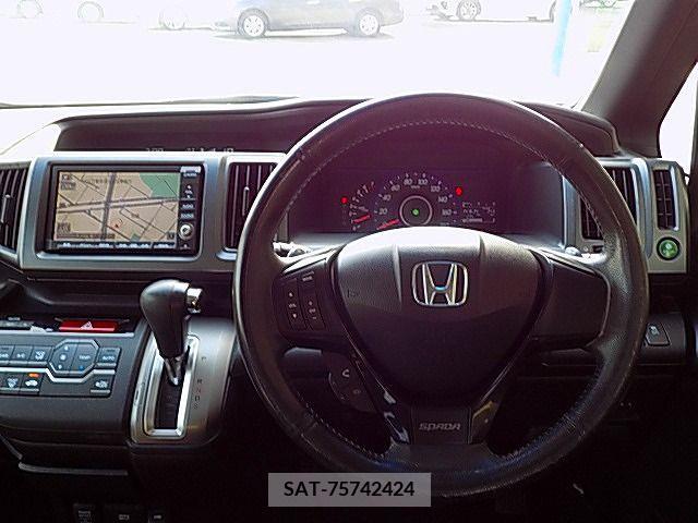 Honda e 2011-10 251953-1