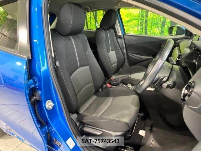 Mazda DEMIO 2017-12 301963-8
