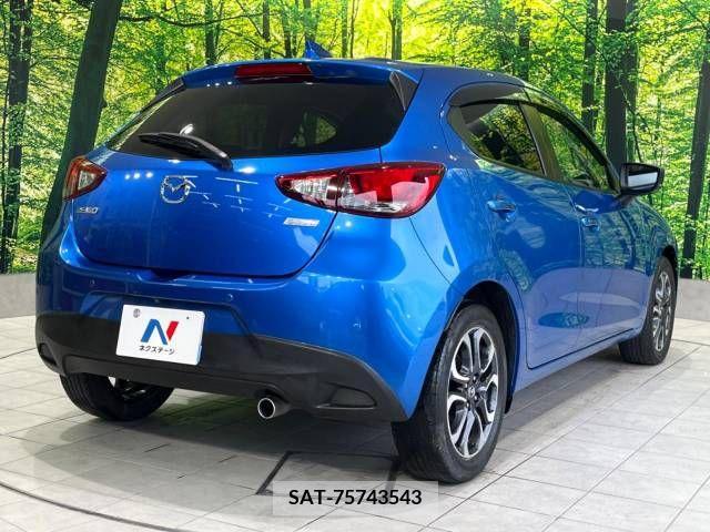 Mazda DEMIO 2017-12 301963-17