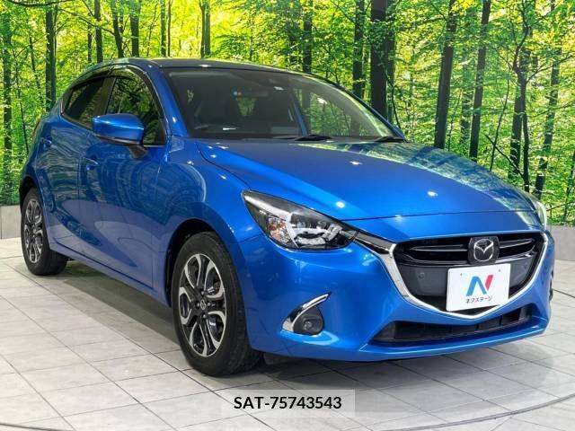 Mazda DEMIO 2017-12 301963-16