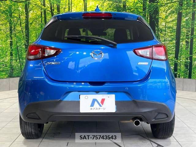 Mazda DEMIO 2017-12 301963-15