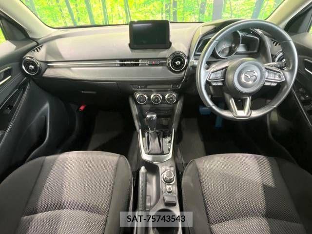 Mazda DEMIO 2017-12 301963-1