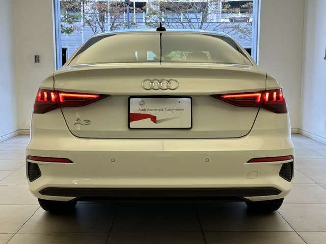 Audi A3 SEDAN 2021-09 12113-3