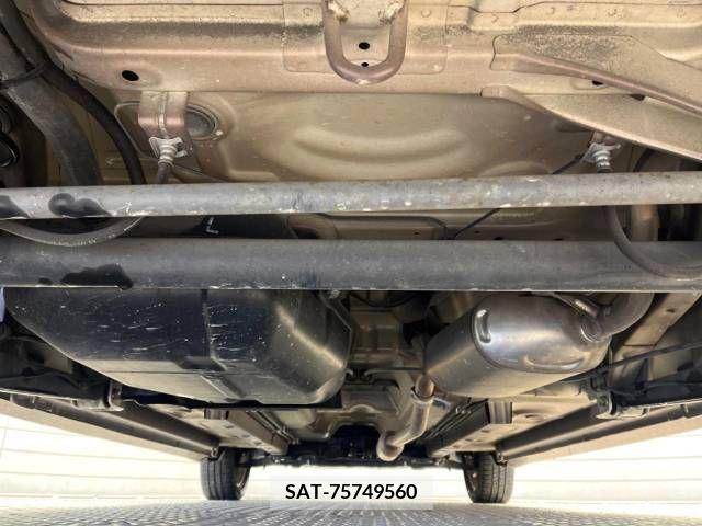 Suzuki MR WAGON 2007-04 252525-18