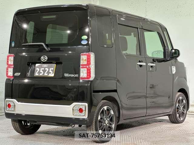 Daihatsu WAKE 2015-09 290093-8