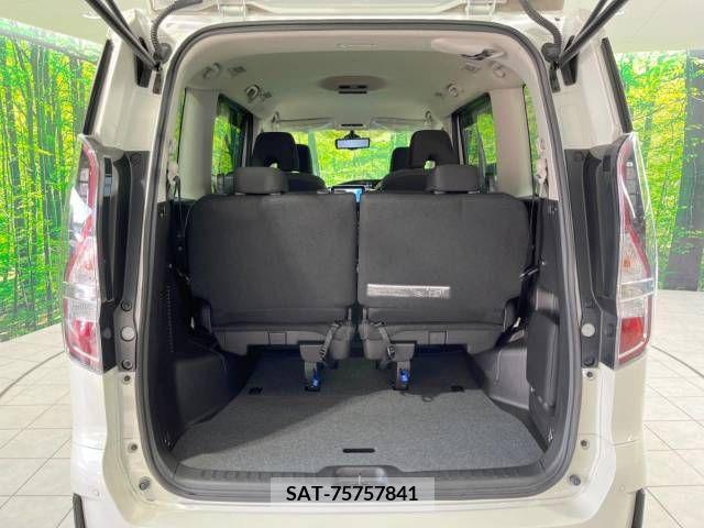 Nissan SERENA 2020-10 209818-11