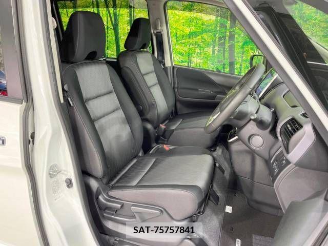 Nissan SERENA 2020-10 209818-8