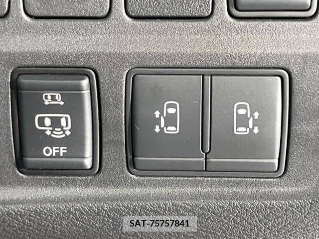 Nissan SERENA 2020-10 209818-4