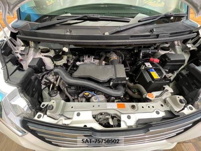 Toyota ROOMY 2017-07 382921-18