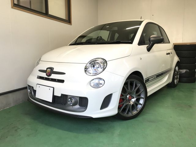 Abarth 595 2016-08 9812-0
