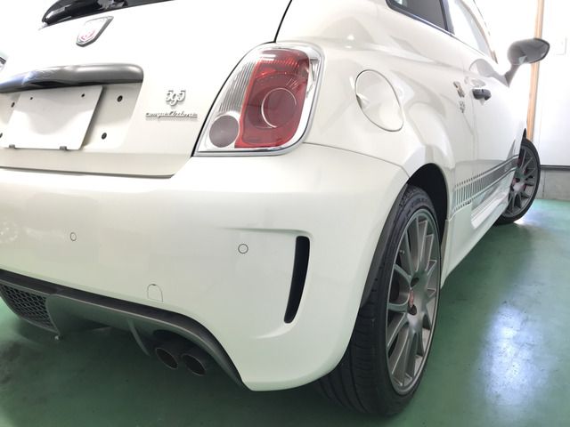 Abarth 595 2016-08 9812-10