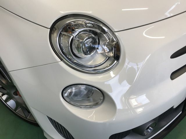 Abarth 595 2016-08 9812-15