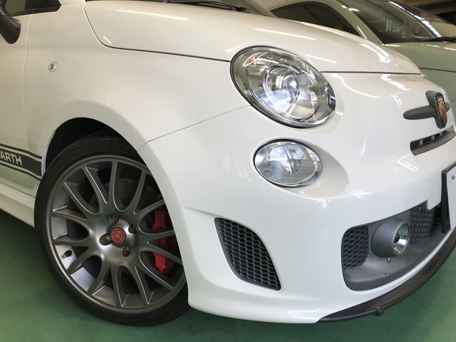 Abarth 595 2016-08 9812-7