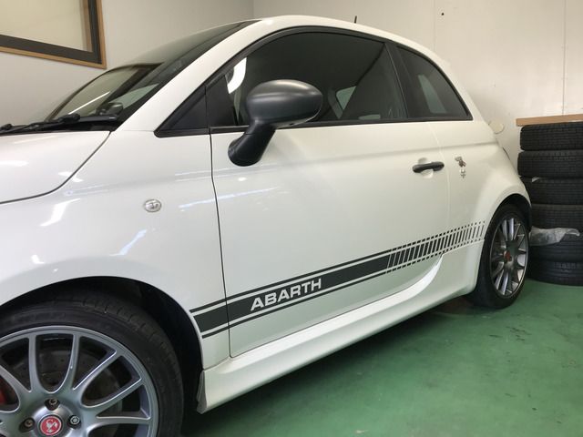Abarth 595 2016-08 9812-6