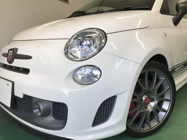 Abarth 595 2016-08 9812-5