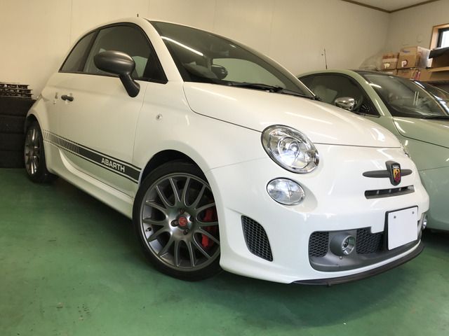 Abarth 595 2016-08 9812-1