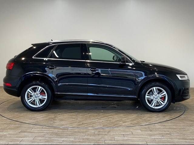 Audi Q3 2016-06 5384-14