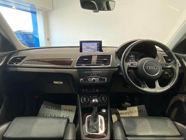 Audi Q3 2016-06 5384-1