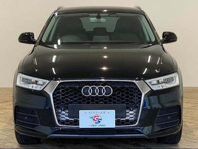 Audi Q3 2016-06 5384-12