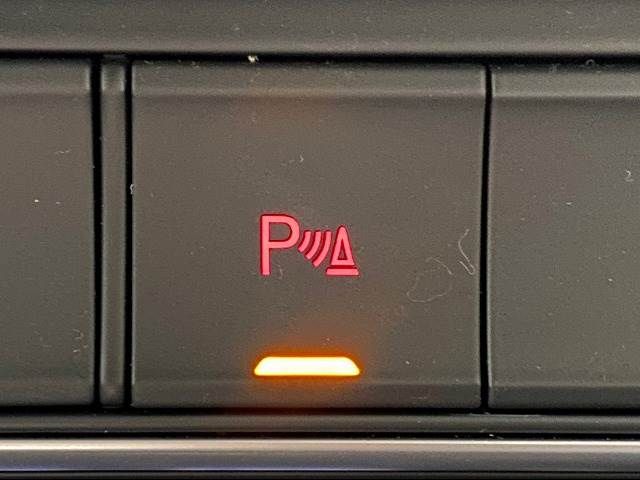 Audi Q3 2016-06 5384-7