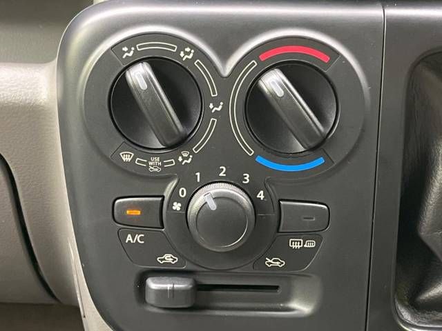 Suzuki EVERY 2017-09 10686-7