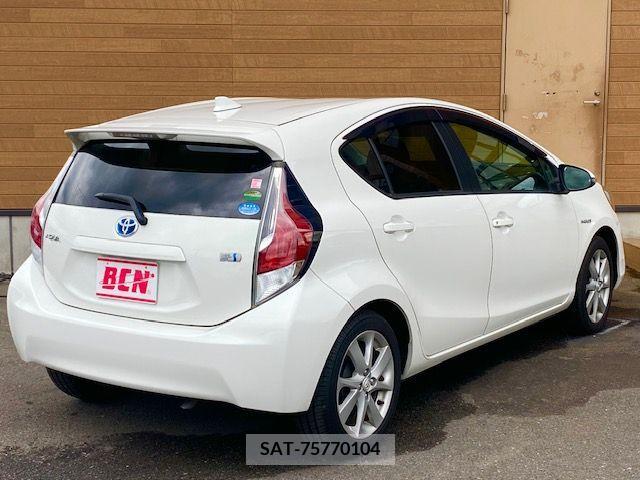 Toyota AQUA 2016-07 292070-8