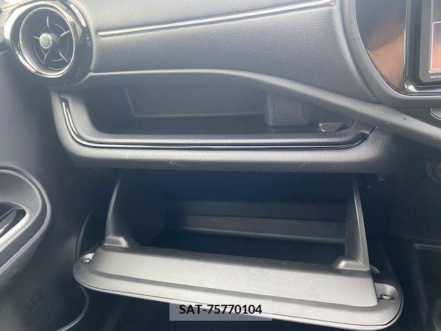 Toyota AQUA 2016-07 292070-10