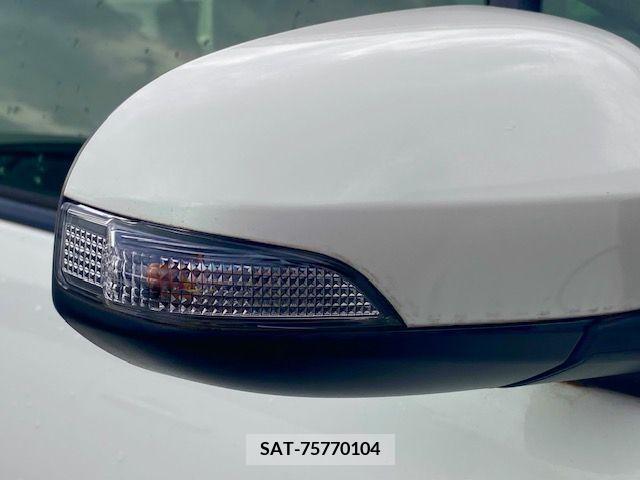 Toyota AQUA 2016-07 292070-11