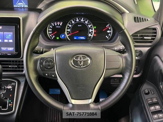 Toyota VOXY 2016-05 288880-9
