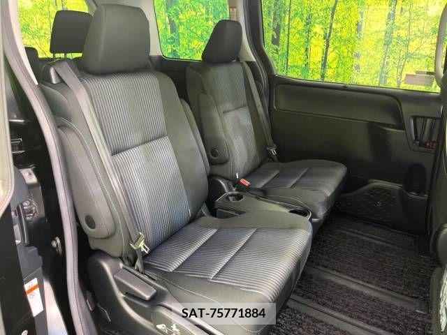 Toyota VOXY 2016-05 288880-7