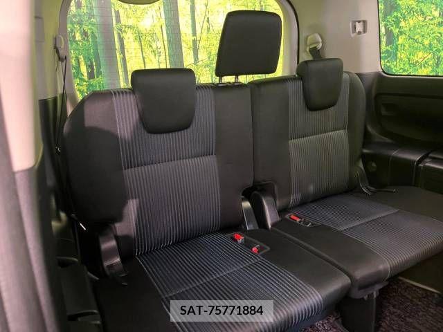 Toyota VOXY 2016-05 288880-8