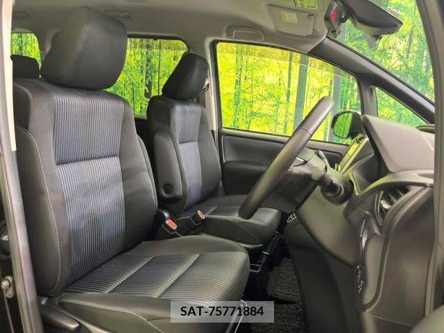Toyota VOXY 2016-05 288880-6
