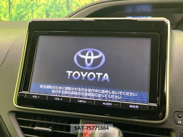 Toyota VOXY 2016-05 288880-1