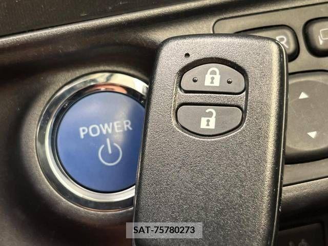 Toyota AQUA 2019-10 314084-7