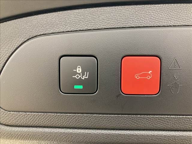 Citroen DS7 2019-03 12625-9