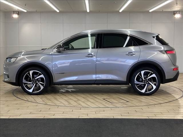 Citroen DS7 2019-03 12625-15
