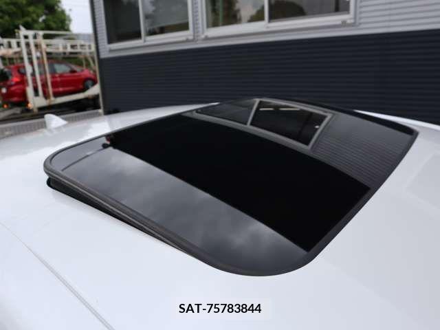 Lexus IS 2023-12 297908-23