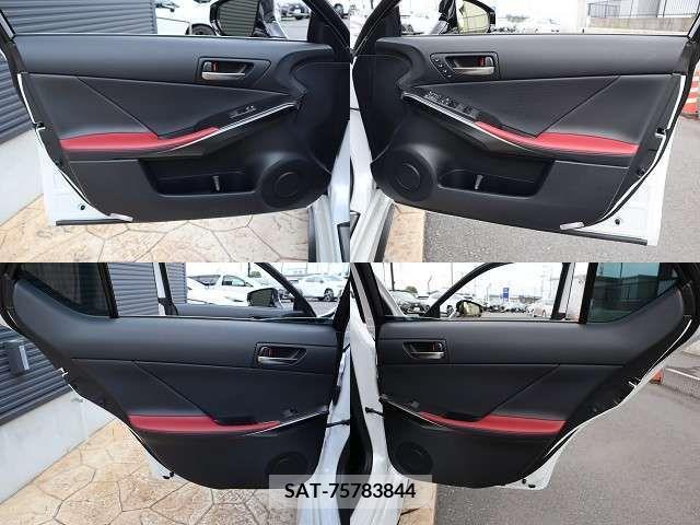 Lexus IS 2023-12 297908-26