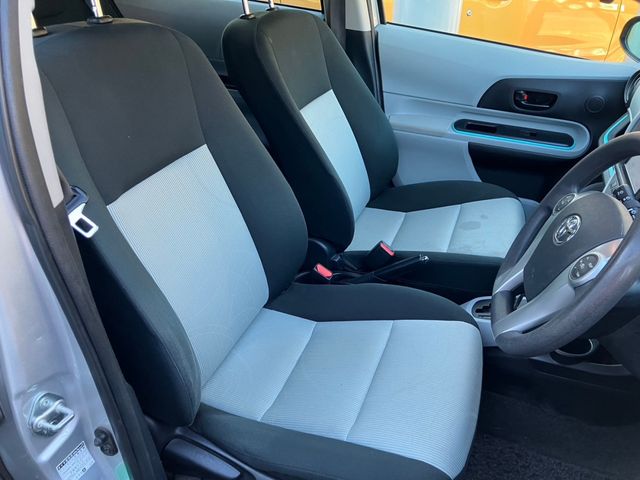Toyota AQUA 2012-12 189998-13