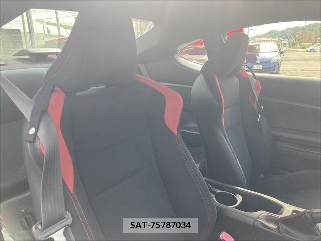 Toyota 86 2012-04 258688-19