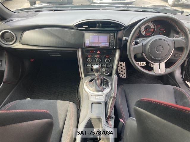 Toyota 86 2012-04 258688-18