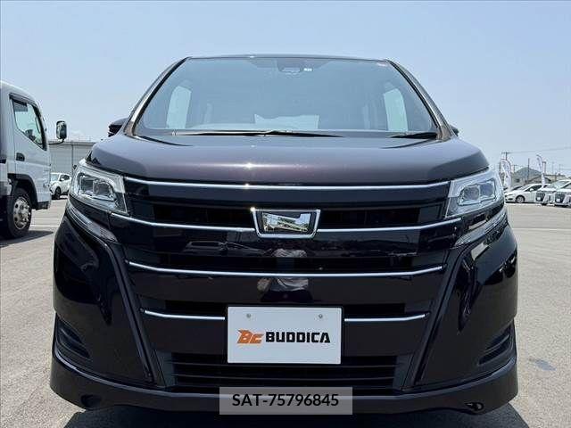 Toyota NOAH 2019-11 279556-8