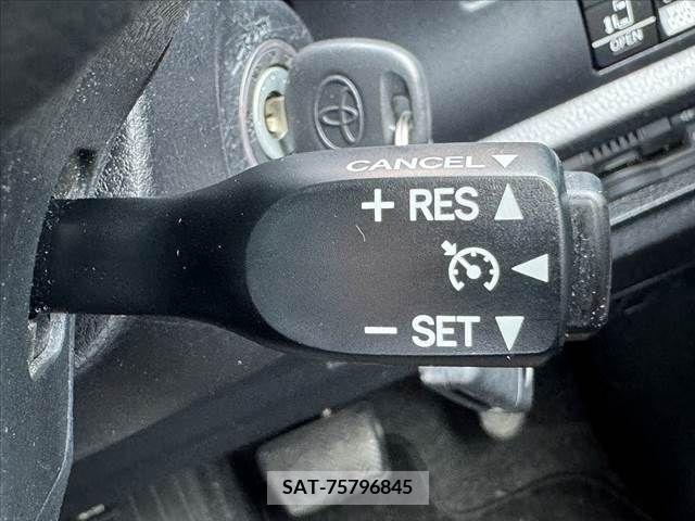 Toyota NOAH 2019-11 279556-6