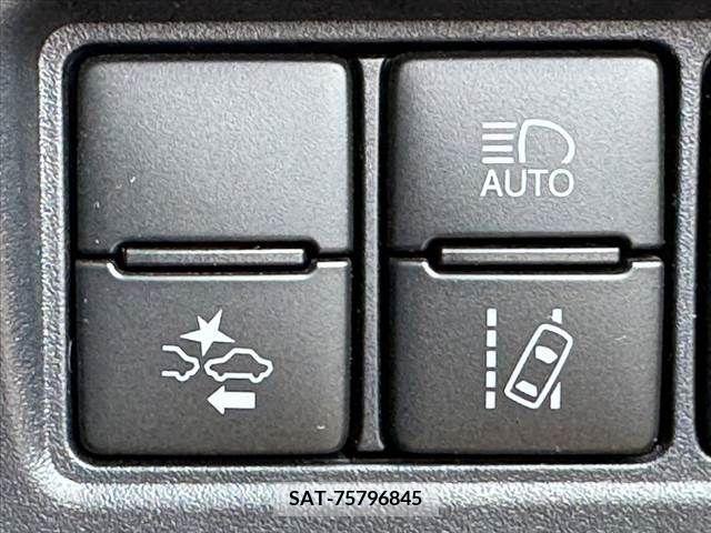 Toyota NOAH 2019-11 279556-5