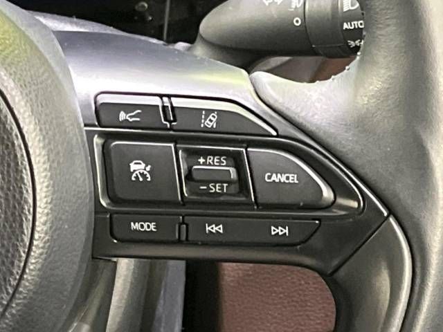 Toyota YARIS CROSS 2021-12 192680-6